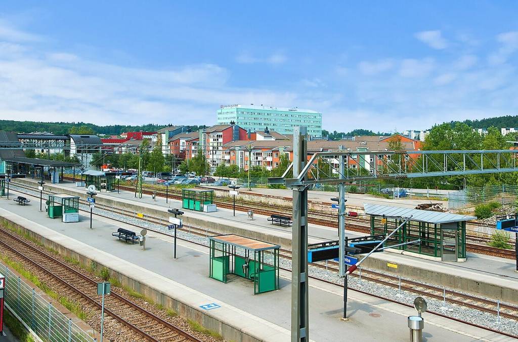 om byggfirman i tumba